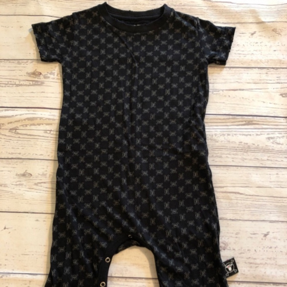 NWOT Nununu Skull Romper